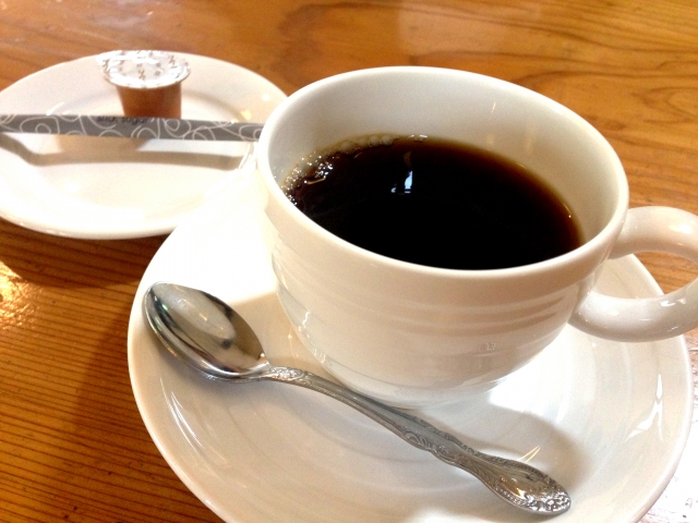 19年調査した結果…コーヒーor緑茶を毎日○杯飲むことで死亡率が下がる19年調査した結果…コーヒーor緑茶を毎日○杯飲むことで死亡率が下がる19年調査した結果…コーヒーor緑茶を毎日○杯飲むことで死亡率が下がる