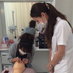 美容師免許取得後に備えてマツエクスキルをスクールで学ぶ